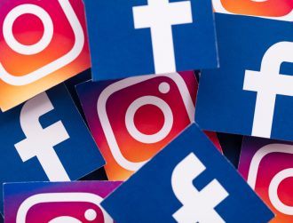 DSA: Meta apps are getting chronological feeds in Europe