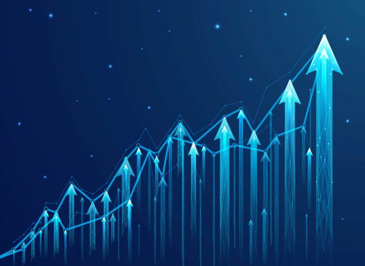 A graph with various blue lines with arrows at the top, in various sizes. Used as a concept for trends impacting the insurance sector.